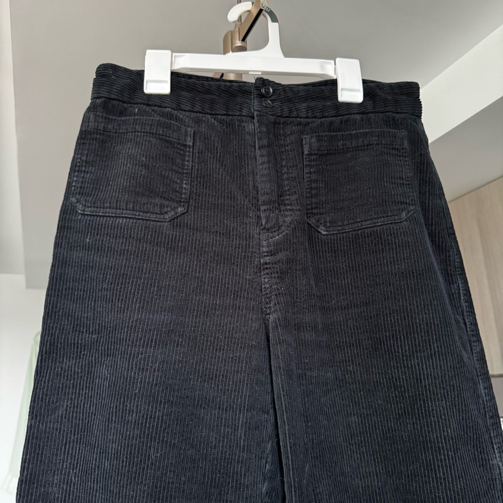 Marine Layer Black High-Rise Wide Leg Cropped Pants - Picture 6 of 16